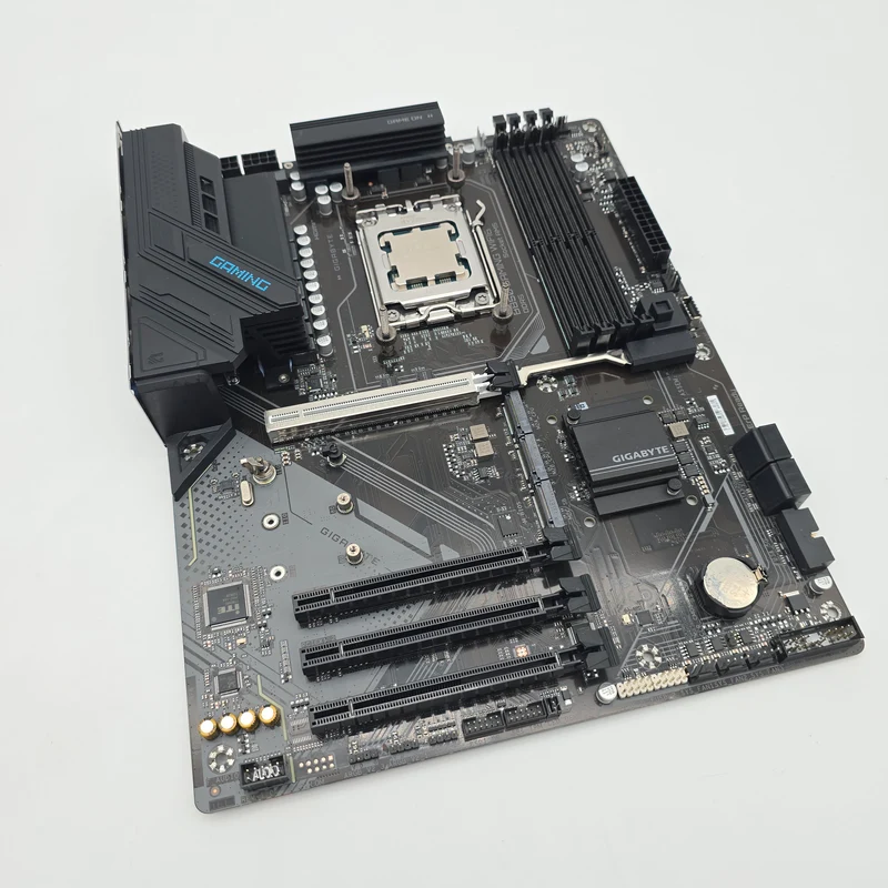 Gigabyte B850 Gaming WiFi 6 Gaming Motherboard, AMD Ryzen 7 7800X3D Gaming Processor CPU COMBO