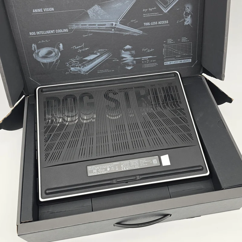 ASUS ROG STRIX SCAR 16 2025, NVIDIA RTX 5090, Intel Ultra 9 275HX, QHD+ 240Hz Gaming Laptop