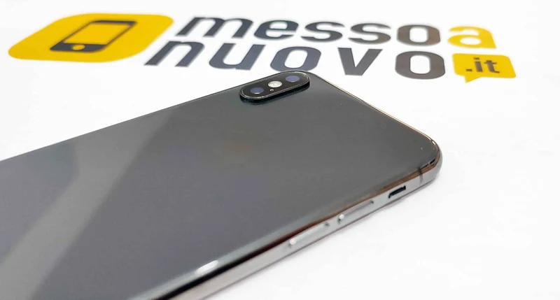 iPhone X - 64Gb - Ricondizionati A+ Come nuovo - Cavo ed alimentatore inclusi - Black