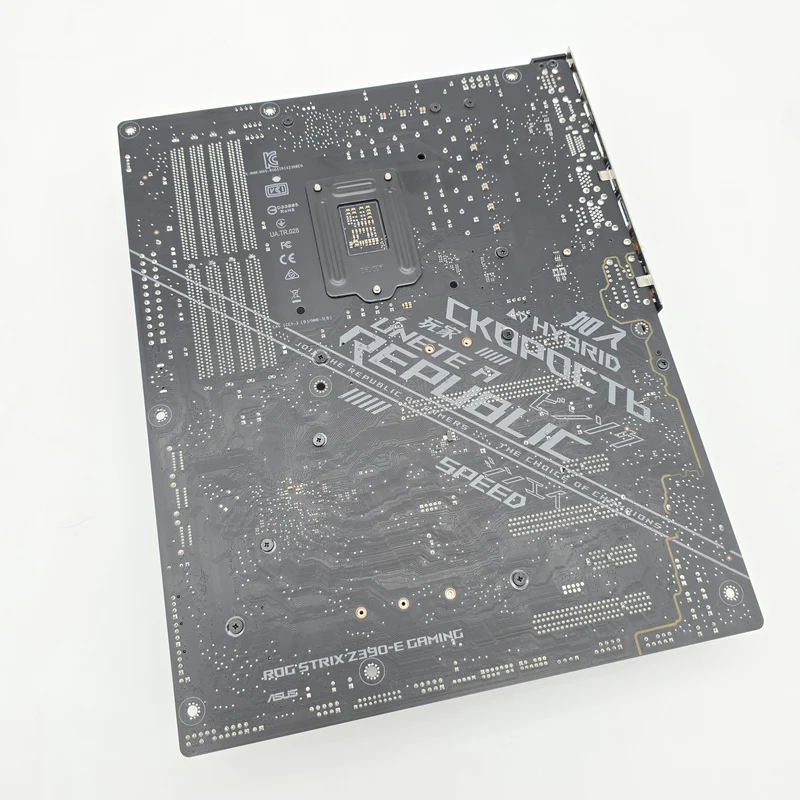 ASUS ROG STRIX Z390-E Gaming Motherboard, Intel Core i9-9900K, Corsair Vengeance RGB 32GB DDR4 Desktop Gaming Memory RAM Combo