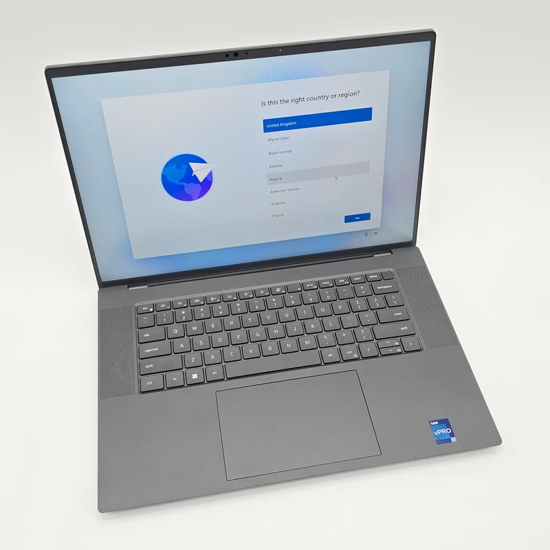 Dell Precision 5680, RTX 3500 ADA, Intel Core i7-13800H, 32GB DDR5, 1TB NVMe, 16" 1200p 60Hz, Windows Workstation Laptop