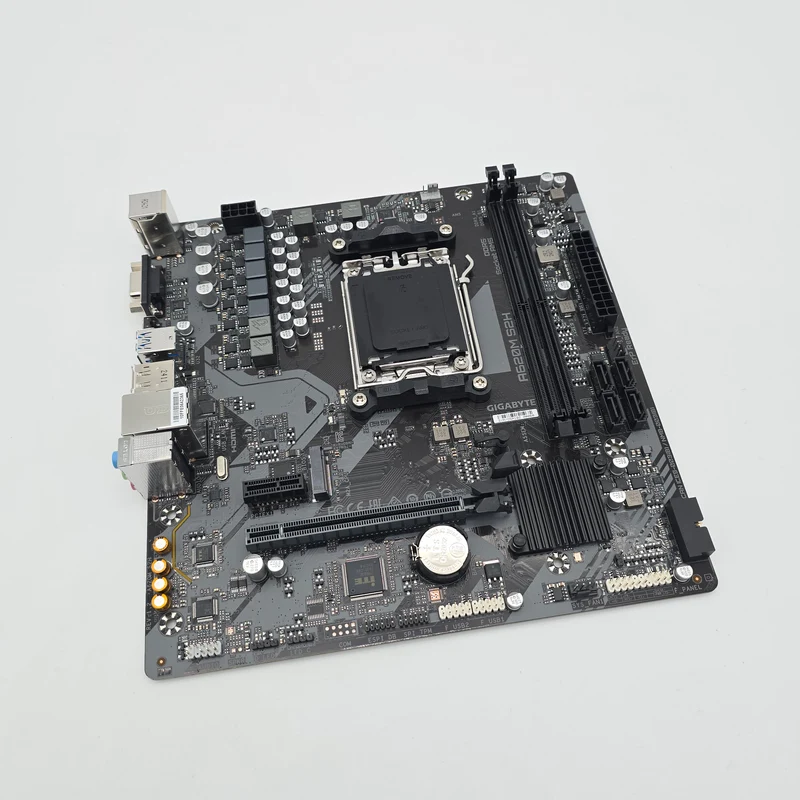 Gigabyte A620M S2H, Socket AM5, Micro-ATX Desktop Gaming Motherboard