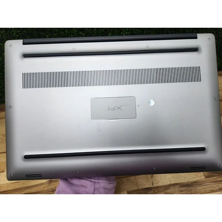 Dell XPS 15 9560 Laptop, 15.6" Full HD InfinityEdge Display, Intel Core i3-7100H @ 3.00GHz (16GB RAM, 500GB SSD) Backlit Keys, Windows 11