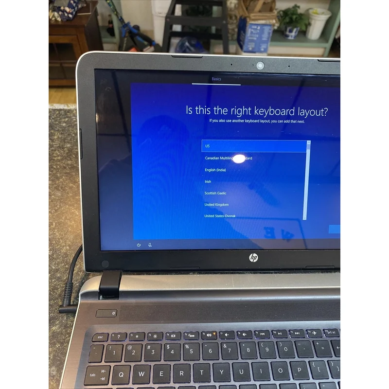 HP Pavilion Notebook 15-ab243cl 15.6" TOUCHSCREEN Laptop, Intel Core i5-6200U @ 2.30GHz (8GB RAM, 1TB HDD) Backlit Keyboard, CD DVD Windows 11
