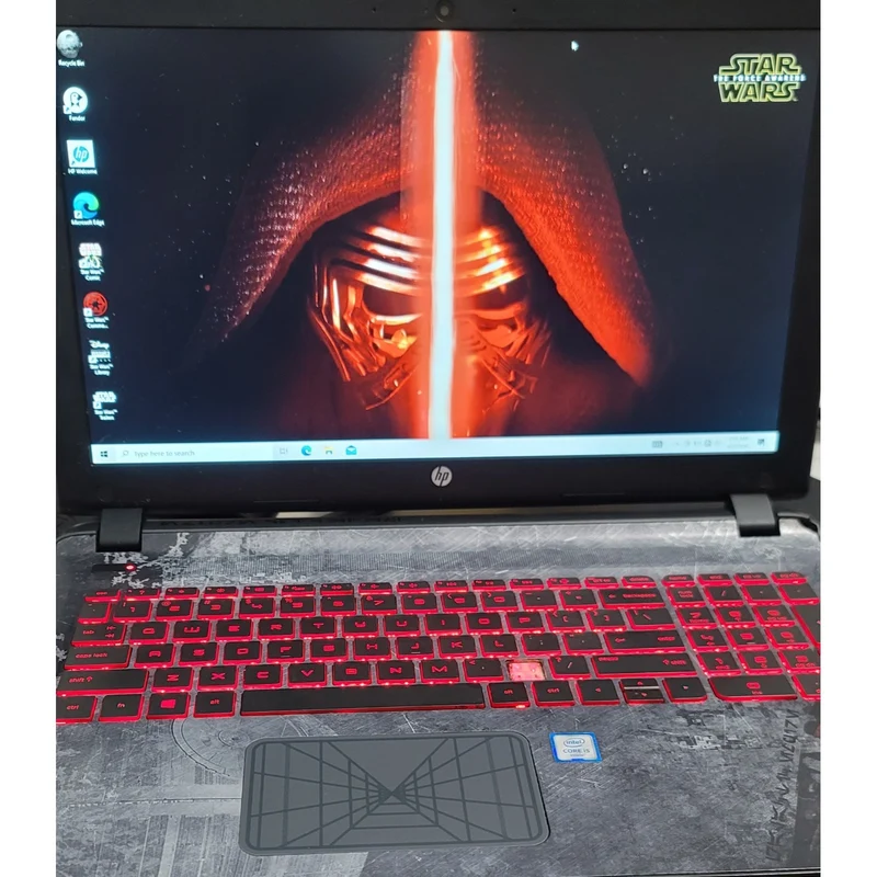 HP Star Wars 15-AN051DX 15.6" i5-6200U 2.4GHz (1TB HDD, 6GB RAM) 940M LAPTOP