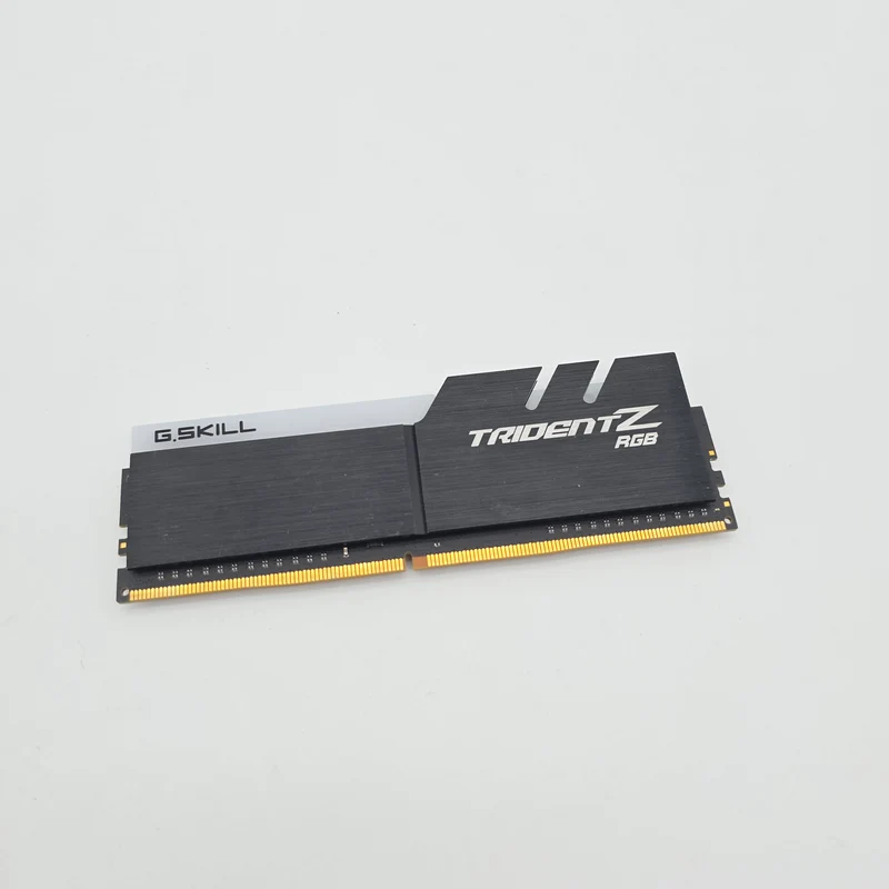 G.Skill Trident Z RGB 8GB DDR4, 3200MHz, CL16-18-18-38, Desktop Gaming Memory RAM (1x8GB)
