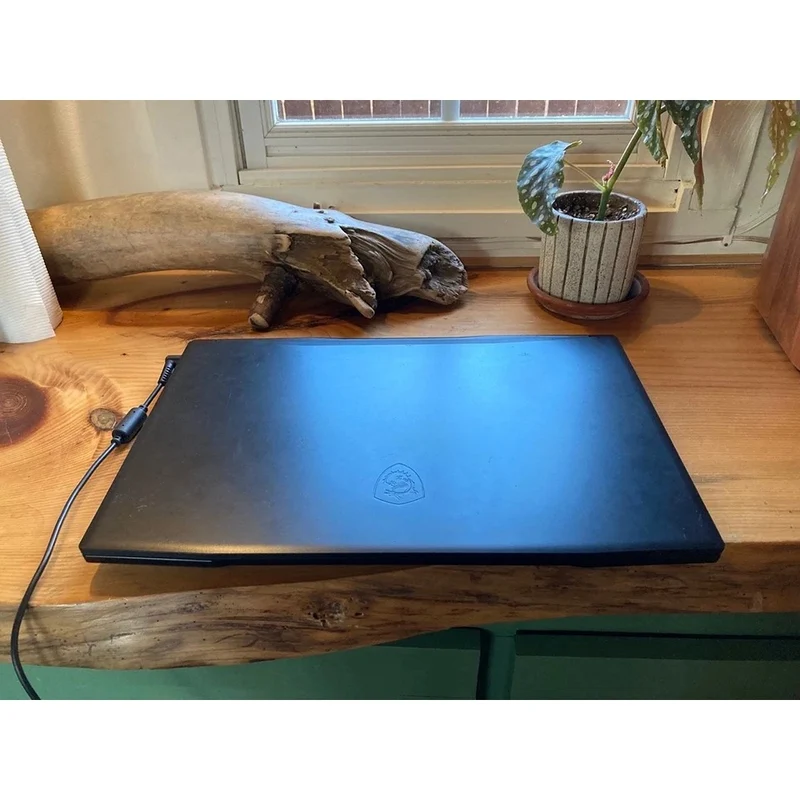 MSI Katana GF76 11UD 17.3" GAMING Intel Core i7-11800H @ 2.3GHz (16GB RAM, 512GB SSD) GeForce RTX 3050 WINDOWS 11