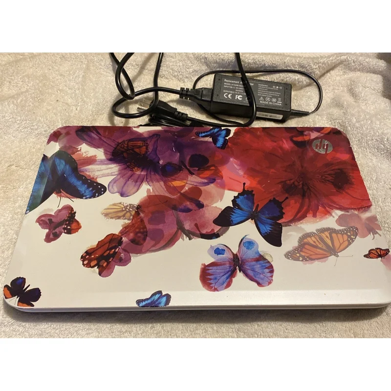 HP G4 Butterfly Blossom 14" AMD A6-4400M @ 2.7GHz (6GGB RAM, 128GB SSD) Windows 10 CD DVD AMD Radeon HD 7520G