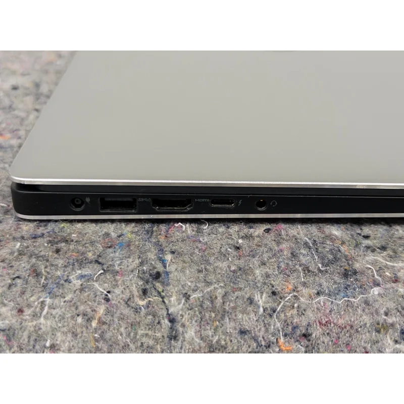 Dell XPS 15 9560 Intel Core i7-7700HQ 15.6" GAMING LAPTOP (16GB DDR4 RAM, 512GB SSD) Nvidia GTX 1050 4GB, WINDOWS 10, Backlit Keyboard