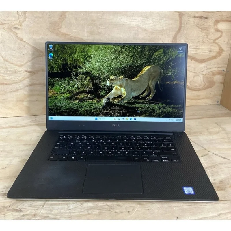 Dell XPS 15 9575 15.6" HD Touchscreen Display Gaming Laptop, Intel i7-8706G (16GB RAM, 256GB SSD) Windows 11, AMD ATI Radeon RX Vega M GL, Backlit Keyboard