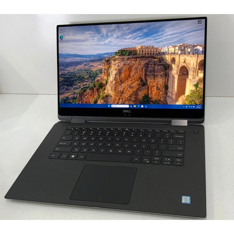 Dell XPS 15 9575 (2-in-1) 15.6" 4K TOUCHSCREEN (16GB RAM, 512GB SSD) Intel Core i7-8706G @ 3.1 GHz AMD Radeon RX Vega M GL, WINDOWS 11