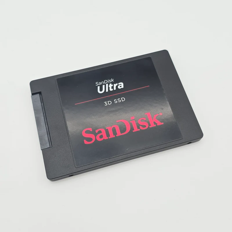 SanDisk Ultra 3D NAND 4TB Internal SSD - SATA III 6 Gb/s, 2.5", Up to 560 MB/s - SDSSDH3