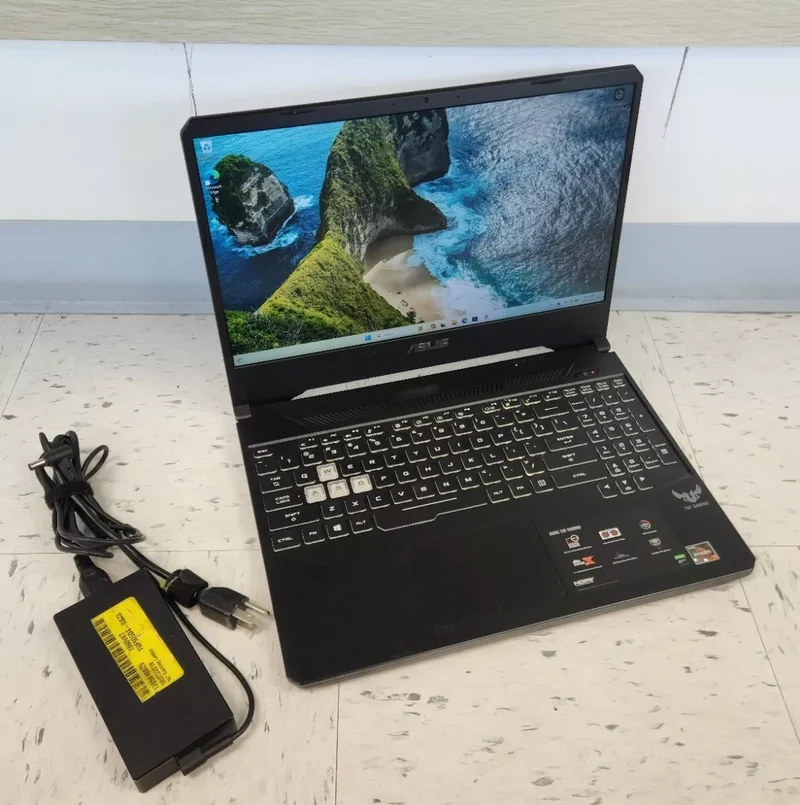 ASUS ROG STRIX Gaming Laptop 15.6" Intel Core i7-7700HQ @ 2.8GH (16GB RAM, 128GB SSD + 1TB HDD) GL503VD, NVIDIA GTX 1050 4GB