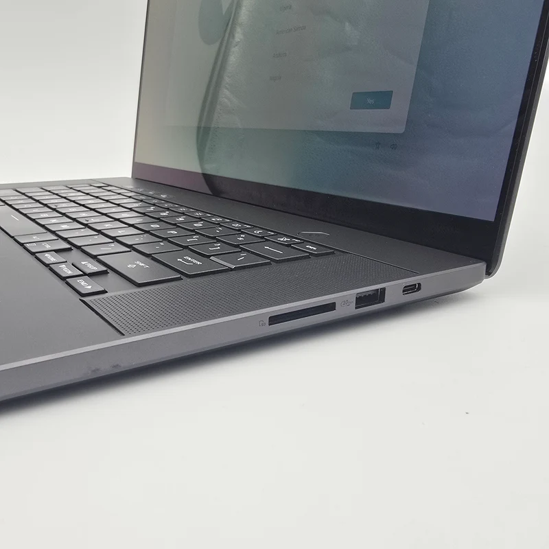 ASUS ROG Zephyrus G16 OLED, RTX 4090, Intel Core Ultra 9 185H, 32GB DDR5, 2TB NVMe, 16" QHD+ 240Hz OLED, Windows Gaming Laptop