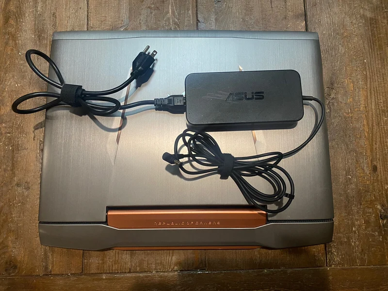 ASUS ROG GL752V, 17.3", Intel Core i7-6th Gen (12GB RAM, 512GB SSD + 500GB) NVIDIA GTX 965M Windows 10 Gaming PC