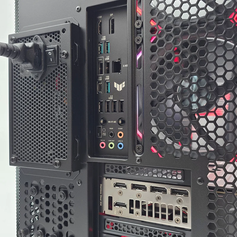 RTX 5070 Ti, Ryzen 7 9800X3D, 32GB DDR5, 2TB NVMe, Custom Liquid Cooled Lian Li ASUS TUF Gaming PC
