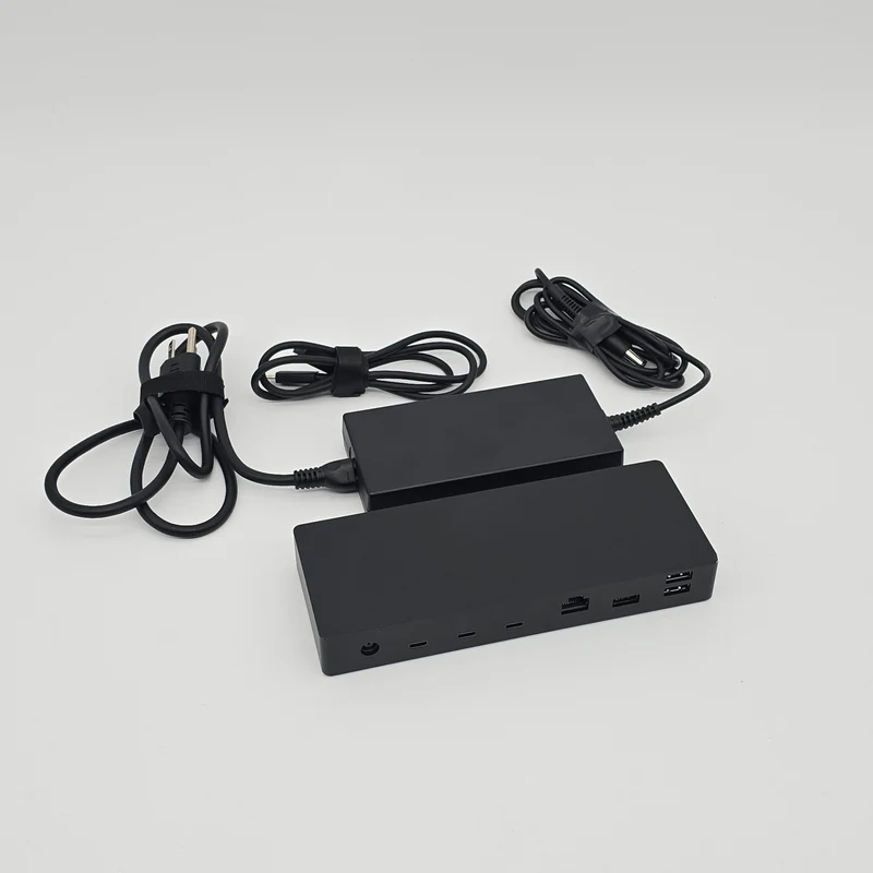 Razer Thunderbolt 4 Dock Chroma, RGB 10-Port 4K Gaming Dock, Black