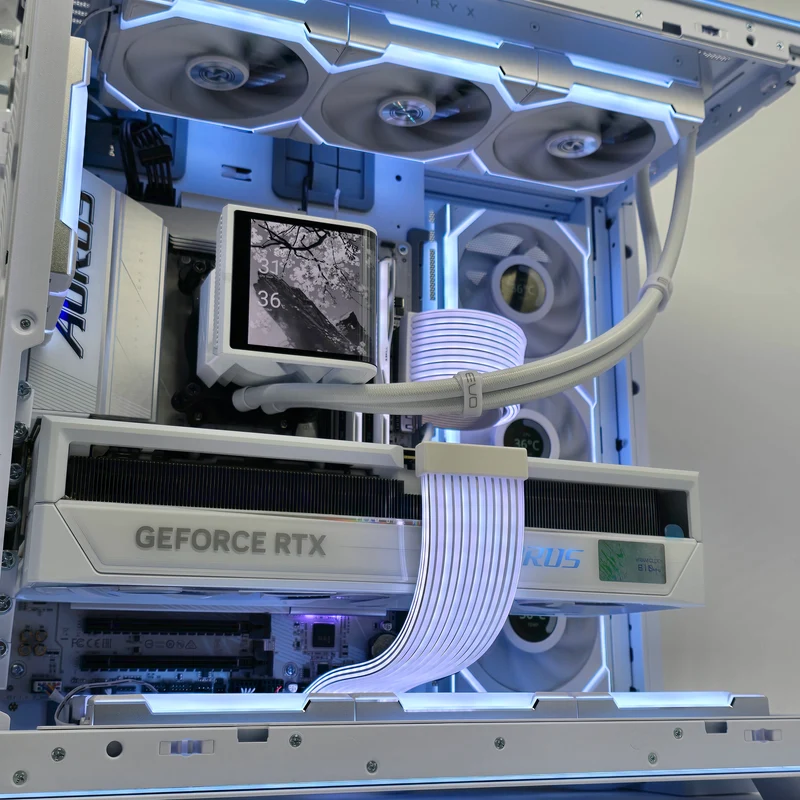 RTX 5090, Ryzen 9800X3D, 4TB NVMe SSD, 64GB DDR5, Custom White Liquid Cooled Gaming PC