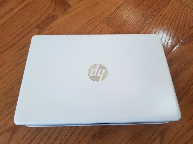 2020 HP Stream 11-ak0035nr 11.6" Laptop, Intel Atom x5-E8000 @ 1.10 GHz (4GB RAM 32GB eMMC Drive) Windows 10 - White in Box
