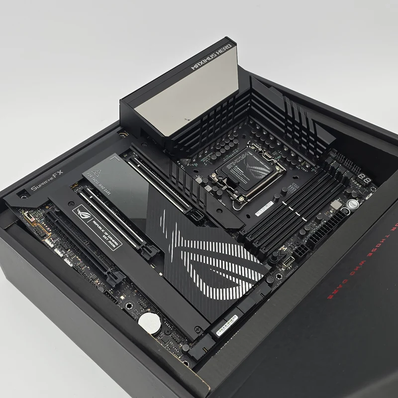 ASUS ROG MAXIMUS Z790 Hero, Intel Socket LGA1700, ATX Desktop Gaming Motherboard