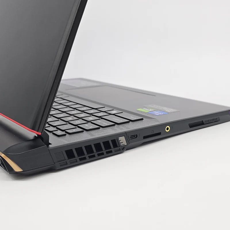 MSI RAIDER GE78, RTX 4070, Intel i7-13700H, 64GB DDR5, 1.5TB. QHD+ 240Hz Gaming Laptop
