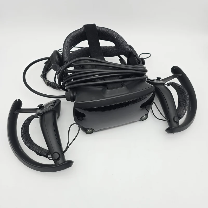 Valve Index VR Full PCVR Kit, Headset, Knuckle Controllers, Base Stations