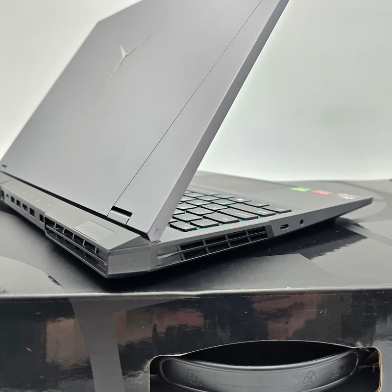 Lenovo Legion 5 Pro, RTX 3070, Ryzen 7 5800H, 165Hz QHD+, Gaming Laptop