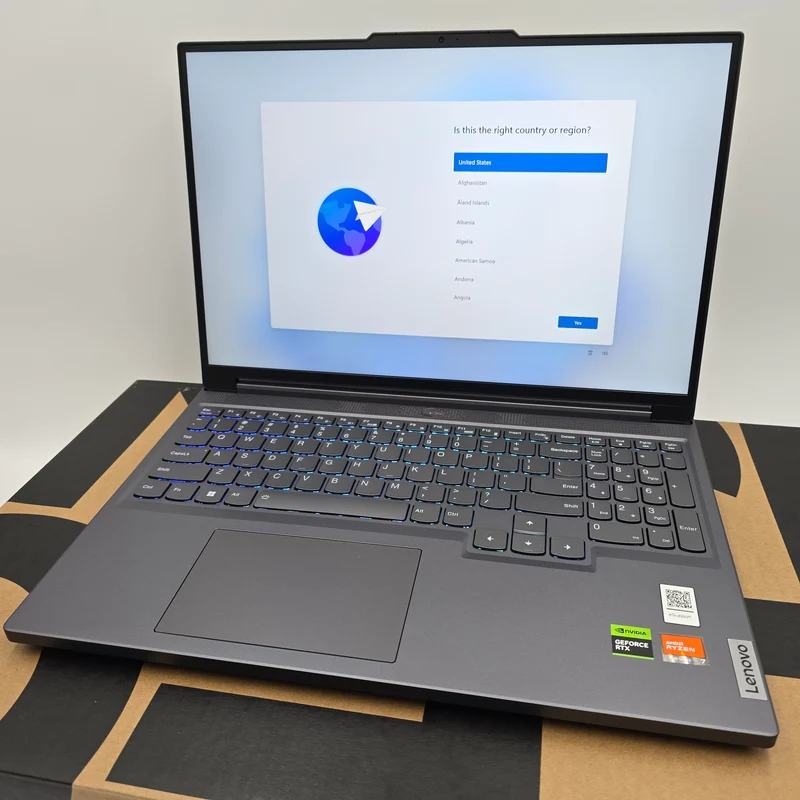 Lenovo Legion Slim 5, RTX 4060, Ryzen 7 7840HS, 32GB DDR5, Brand New Gaming Laptop