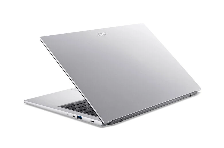 Acer Aspire Go 15 AG15-72P-56LW Intel Core 5 120U Computer portatile 39,6 cm (15.6") Full HD 32 GB DDR4-SDRAM 1 TB SSD Wi-Fi 6 (802.11ax) Windows 11 Home Italiano Argento