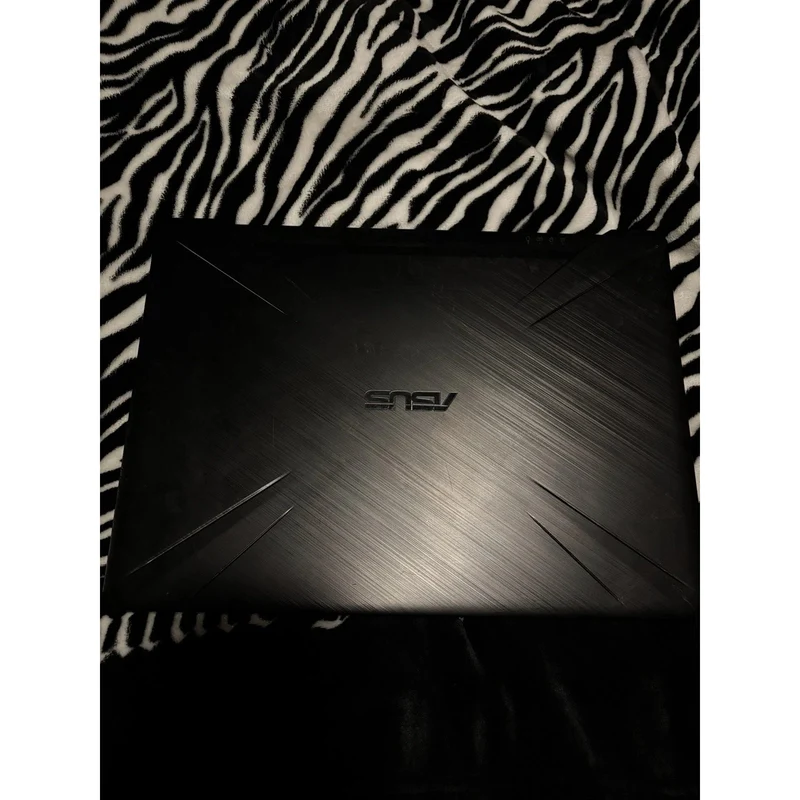 Asus TUF Gaming Laptop FX505DD-DR5N6, 15.6" AMD Ryzen 5 3550H @ 2.10 GHz (16GB RAM, 256GB SSD + 1TB HDD) AMD Radeon Vega 8 Graphics + NVIDIA GeForce GTX 1050, RGB Keyboard, Windows 11