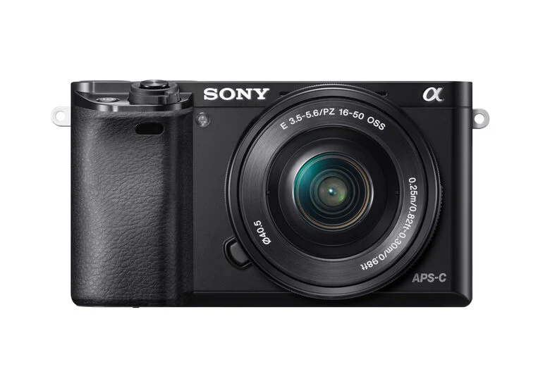 Sony Alpha 6000L, fotocamera mirrorless con obiettivo 16-50 mm, attacco E, sensore APS-C, 24.3 MP