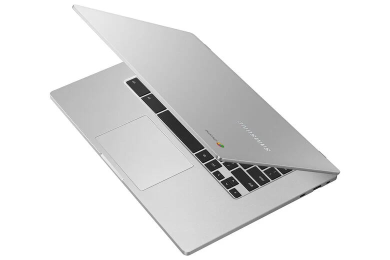 Samsung Chromebook 4+ 39,6 cm (15.6") Full HD Intel® Celeron® 4 GB LPDDR4-SDRAM 64 GB eMMC Wi-Fi 5 (802.11ac) Chrome OS Argento