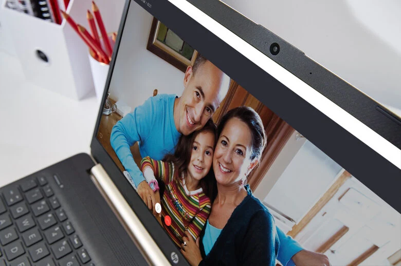 HP 15-dw0078nl Computer portatile 39,6 cm (15.6") Full HD Intel® Core™ i7 di ottava generazione 8 GB DDR4-SDRAM 1128 GB HDD+SSD NVIDIA® GeForce® MX130 Wi-Fi 5 (802.11ac) Windows 10 Home Arge