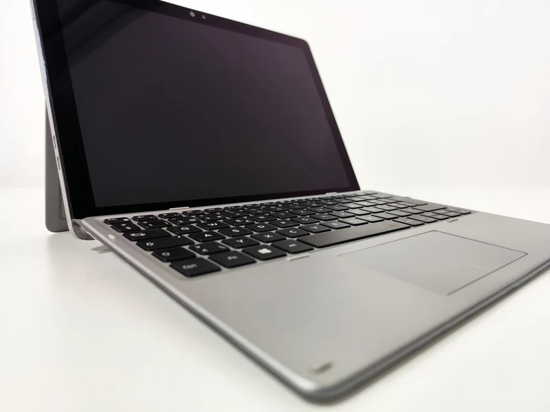 DELL Latitude 7200 2-in-1 13" Touch | Intel Core i5-8265U | FreeDOS Pratico come un tablet Performante come un Notebook