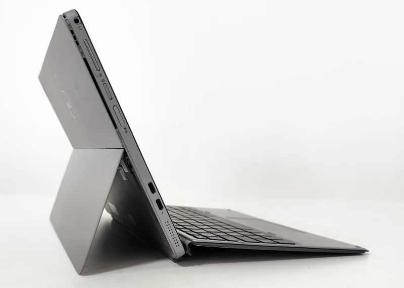 DELL Latitude 7200 2-in-1 13" Touch | Intel Core i5-8265U | FreeDOS Pratico come un tablet Performante come un Notebook