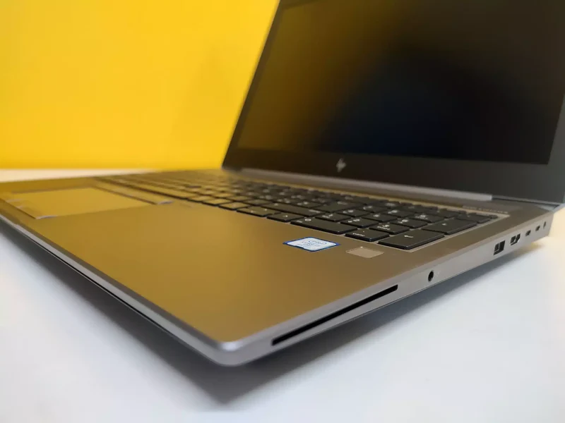 HP ZBook 15 G6 Workstation Mobile | Intel Core i7-9850H | Ram 32GB | SSD 512GB | HDMI WiFi 6 Bluetooth Windows 11 Pro Nvidia Quadro T1000 Grado B