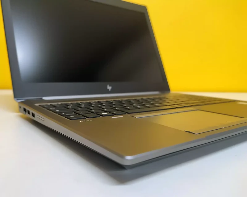 HP ZBook 15 G6 Workstation Mobile | Intel Core i7-9850H | Ram 32GB | SSD 512GB | HDMI WiFi 6 Bluetooth Windows 11 Pro Nvidia Quadro T1000 Grado B