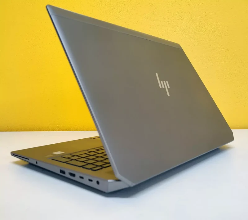 HP ZBook 15 G5 Notebook High-Performance 15.5″ FullHD | Intel Core i7-8850H | RAM 32GB | SSD 512GB | Nvidia Quadro P1000 4GB Windows 11 Pro Grado B