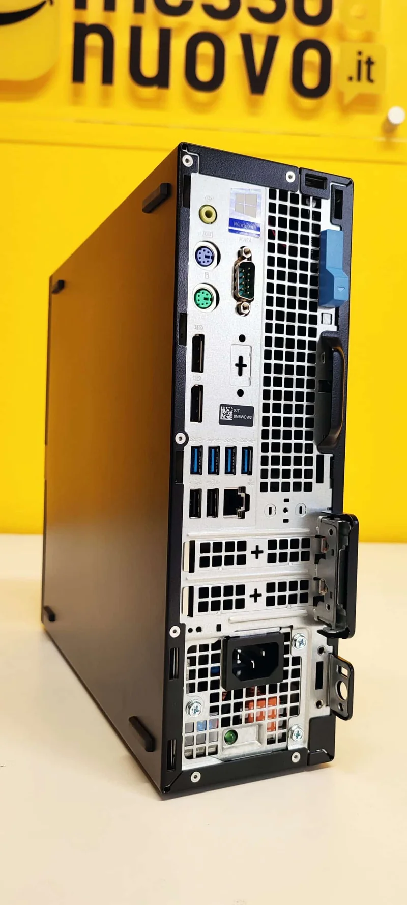Bundle PC DELL OptiPlex 7060 SFF | Intel Core i5-8500 | Windows 11 Pro Monitor LED AOC 22P1W 22″ FullHD e Kit Mouse e Tastiera Tutto quello di cui hai bisogno