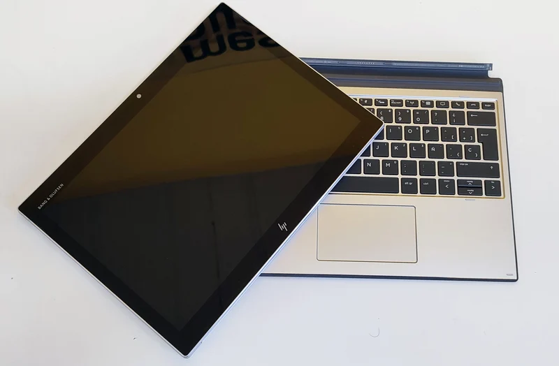 HP Elite X2 G4 LTE 2 in 1 Notebook Touch Screen 12.3" FullHD IPS | Intel Core i5-8365U Quad Core | Ram 8Gb | SSD 256Gb | Bluetooth WiFi Face-ID LTE | Windows 11 Pro