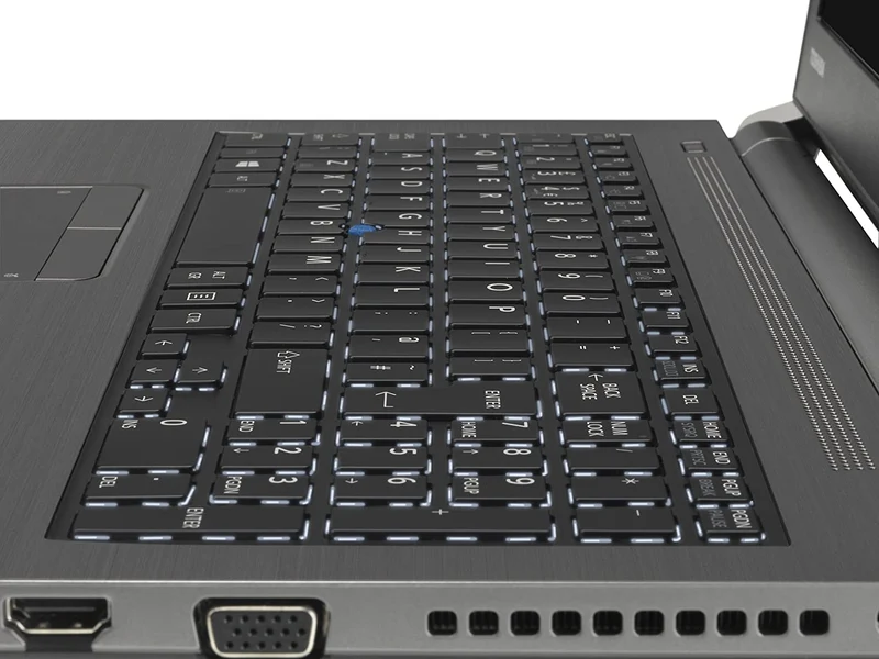 Toshiba Tecra Z50-E Notebook 15.5" FullHD | Intel Core i5-8250U 4Core | SSD 512Gb | Ram 16Gb | Windows 11 Pro | Tastiera ITA Il notebook perfetto per lavorare in mobilità