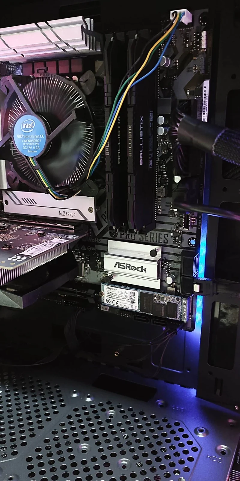 PC da Gaming | Intel i5-10400 6Cores 4.3 GHz | Ram 16Gb | SSD m.2 nvme 128Gb + 1Tb | Nvidia Geforce GTX 1650 4Gb | Windows 11 Pro Il PC da gaming perfetto per il FullHD