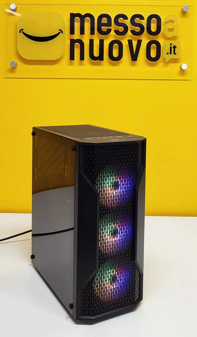 Postazione da Gaming PC | Intel Core i7 3.4Ghz| Ram 16Gb | SSD 256Gb + 1Tb | Nvidia GT730 4Gb | Windows 10 Pro + Kit Mouse Tastiera RGB e Cuffie con microfono + Monitor Samsung S27A650D LED 27″ Full HD + Scrivania da Gaming Il bundle più completo del Web