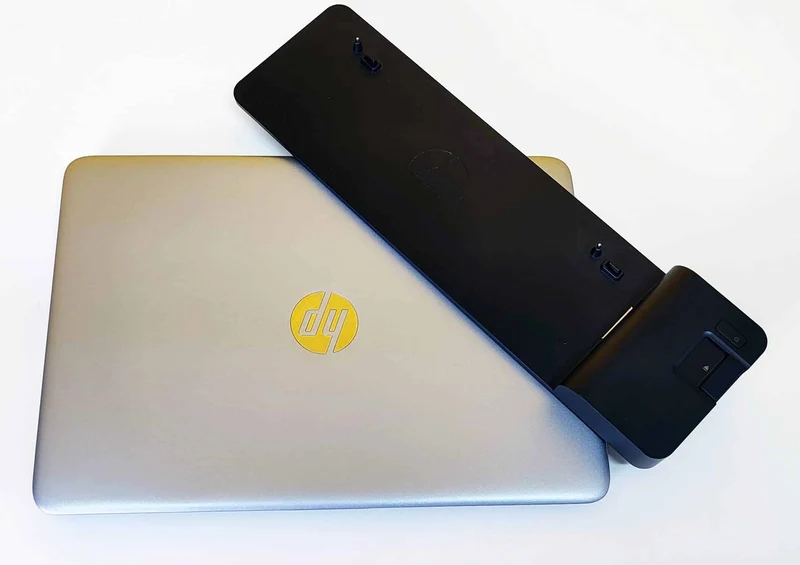 HP Elitebook 840 G4 Notebook 14″ FullHD | Intel Core i5-7300U 2.6Ghz | Ram 8Gb | SSD 256Gb | Tastiera ITA | Windows 10 Pro + Docking Station