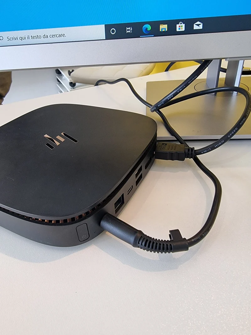 Bundle HP Elite Slice G1 Mini PC i5-6400T + Monitor HP EliteDisplay E243 LED 24" | Ram 8Gb | SSD 256Gb | Windows 10 Pro | USB-C | Hdmi