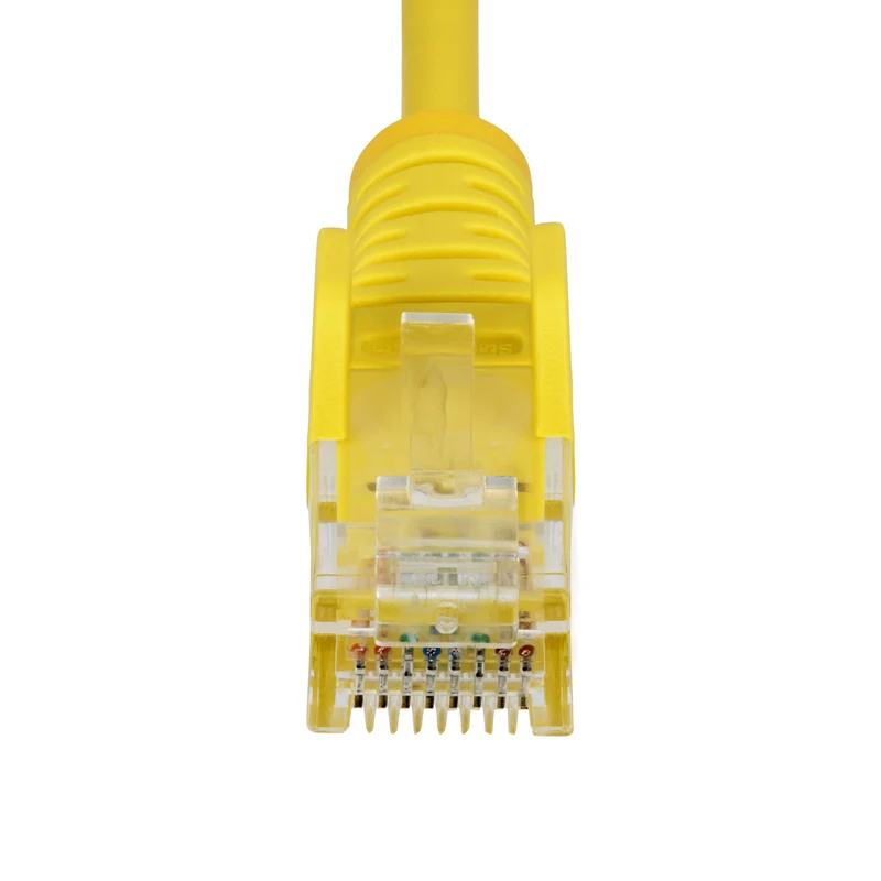 StarTech.com Cavo Ethernet CAT6 Giallo da 25cm; Patch UTP PoE 100W con Plug RJ45 Antigroviglio/Rilievi di Trazione, Cavo Lan Slim in Rame Puro 28AWG, Testato Fluke