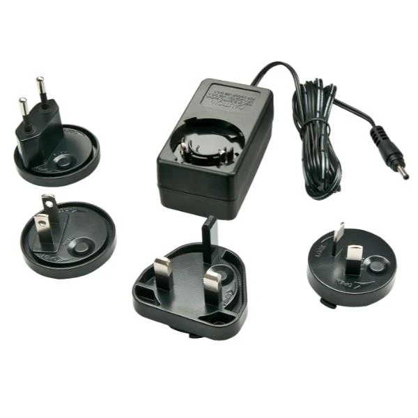 Lindy 73824 adattatore e invertitore Interno Nero